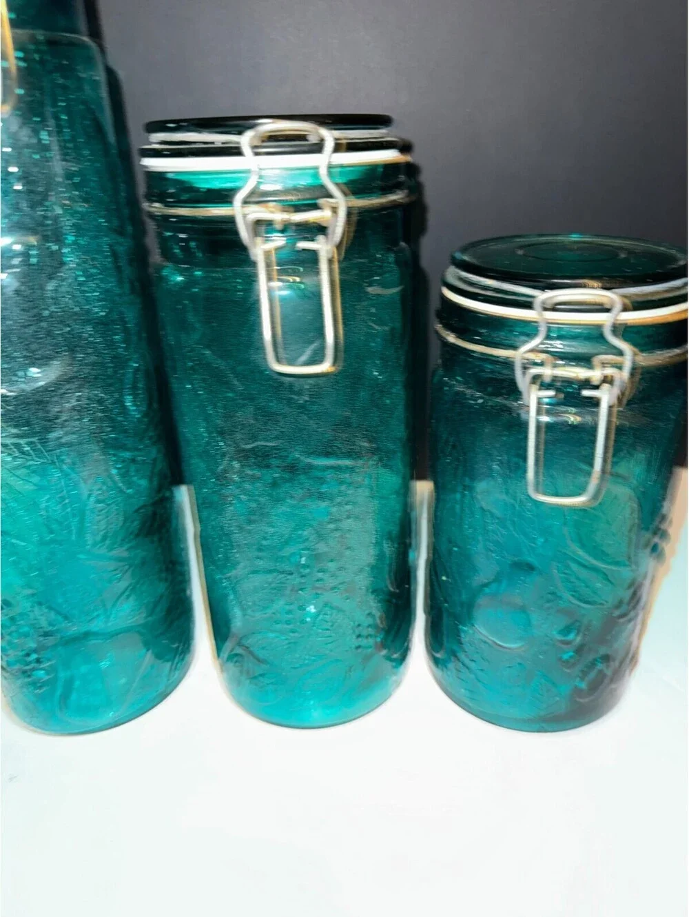 Vtg Mcm Emerald Green Fruit, Grape Design Glass Canister Set Wire Bail Lids 3pc